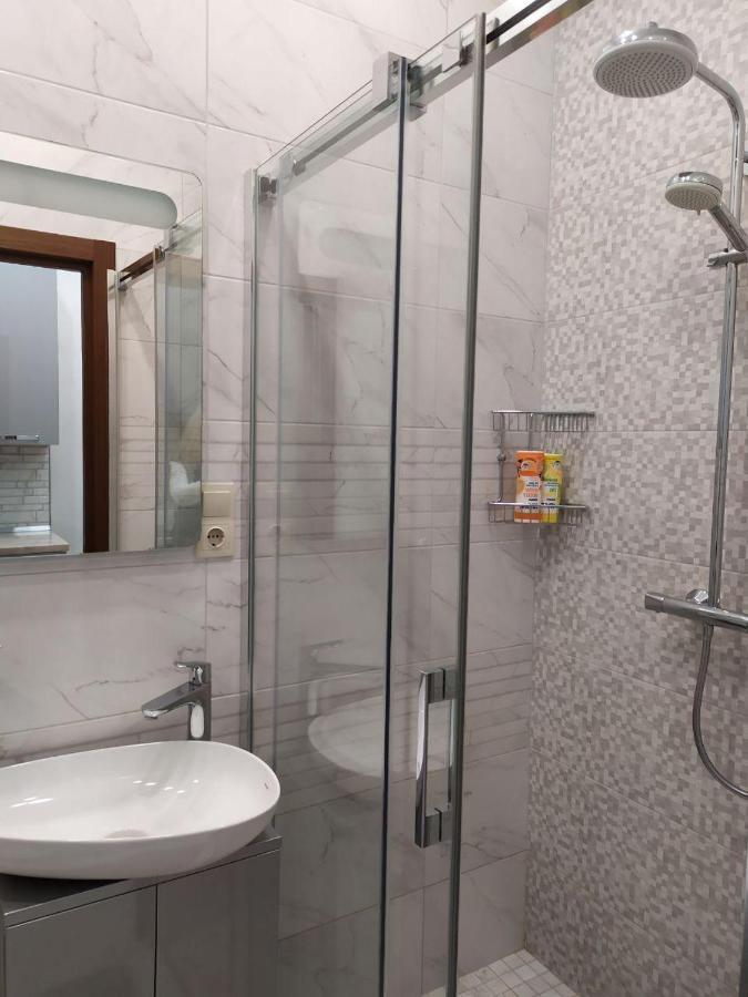 Апартаменты Rynok 25 Elite Lviv Center Экстерьер фото